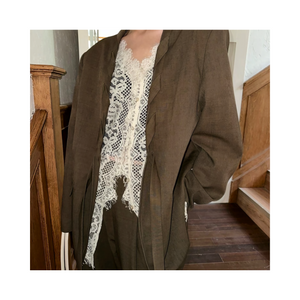 seethrou lace tops