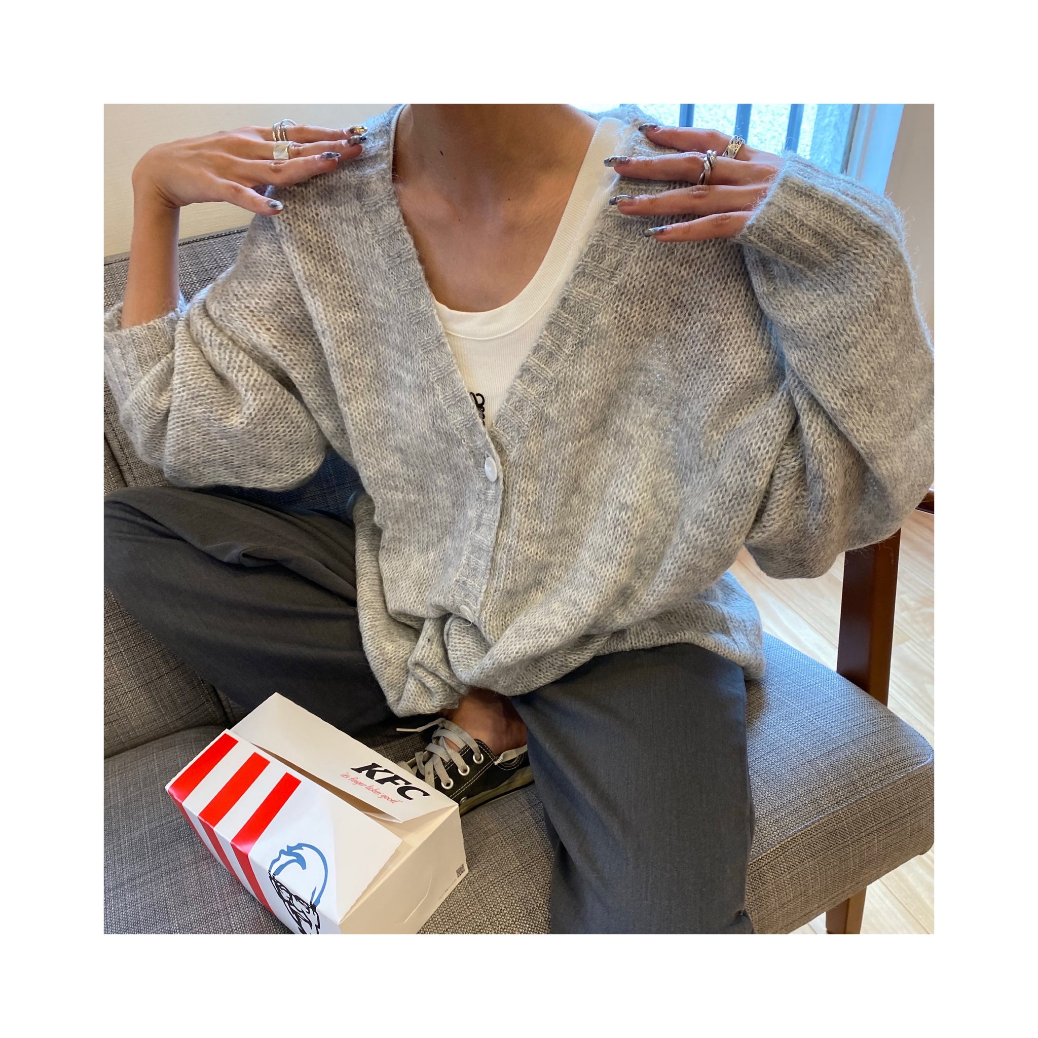 thin woolcardigan