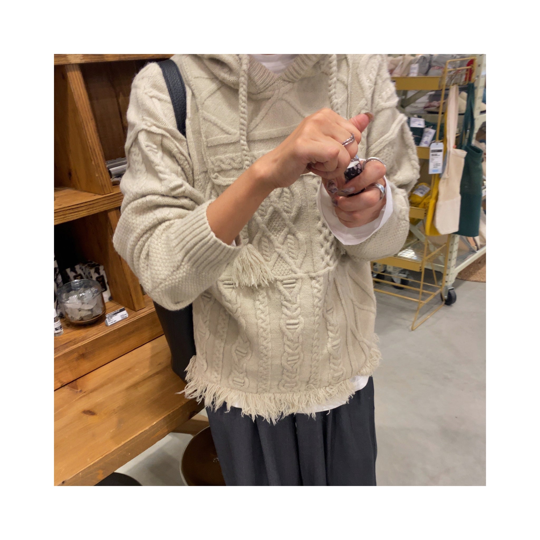 hood cablepatchknit