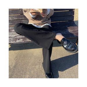 slim black pants