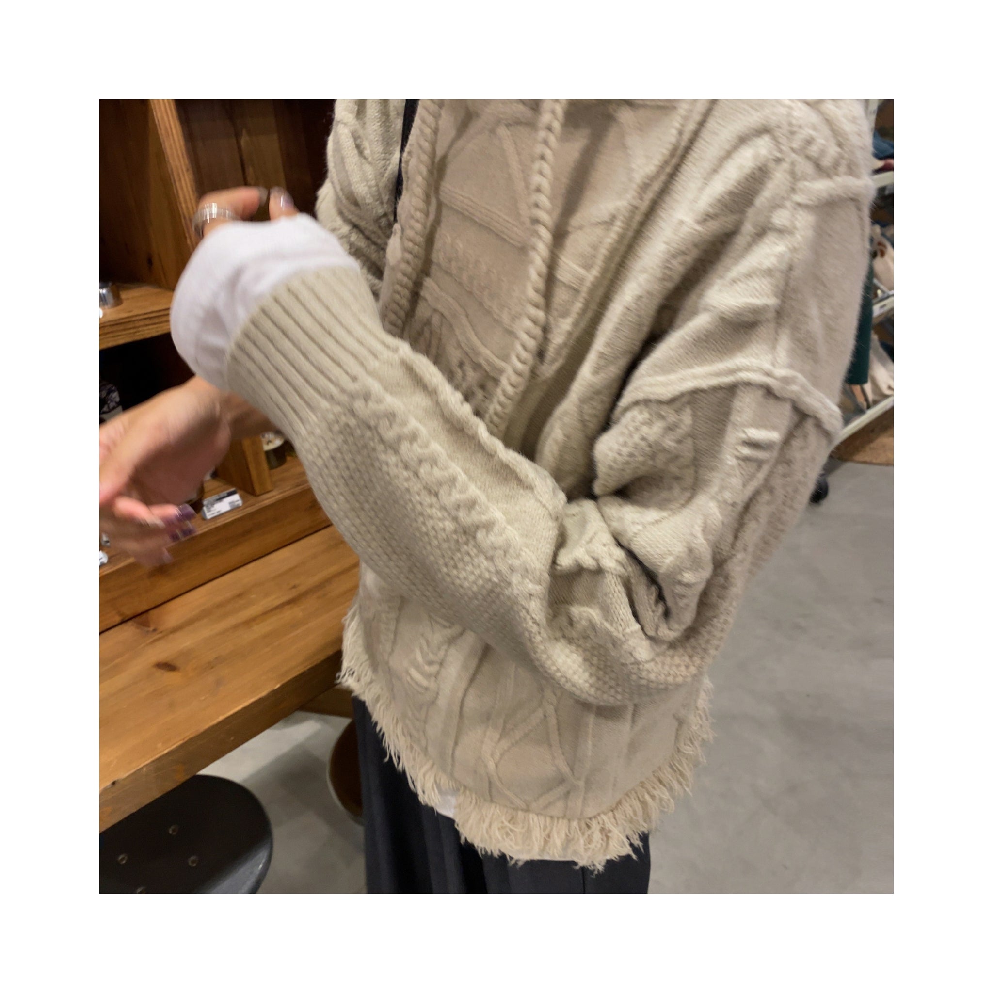 hood cablepatchknit