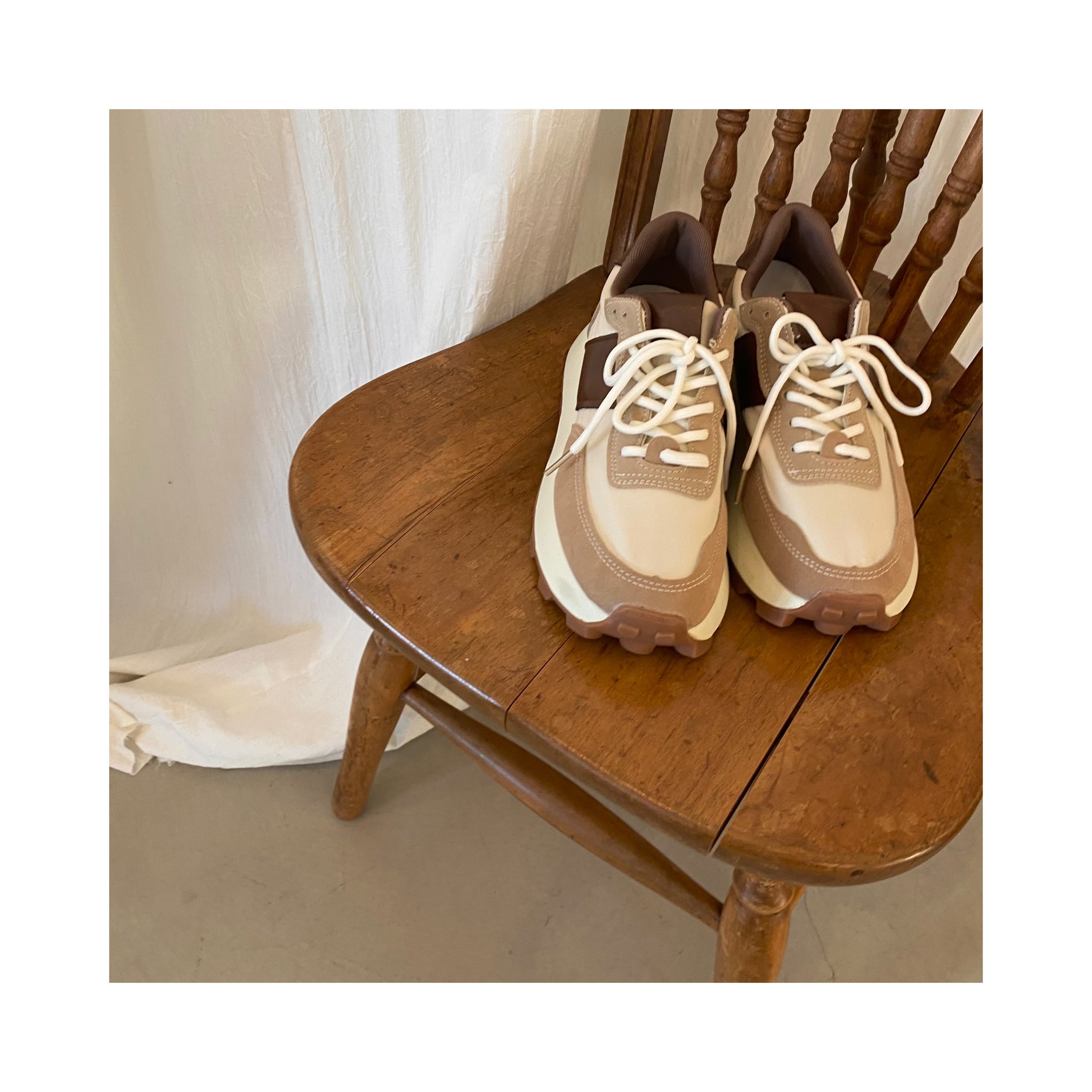 clos sneaker