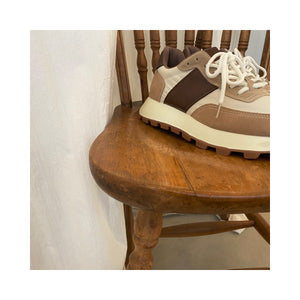 clos sneaker