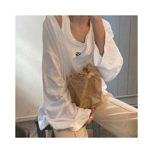 Vneck cutsow