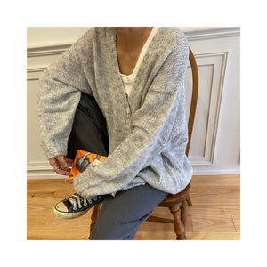 thin woolcardigan