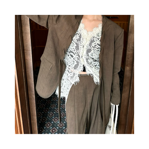 seethrou lace tops
