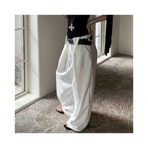 White belpants