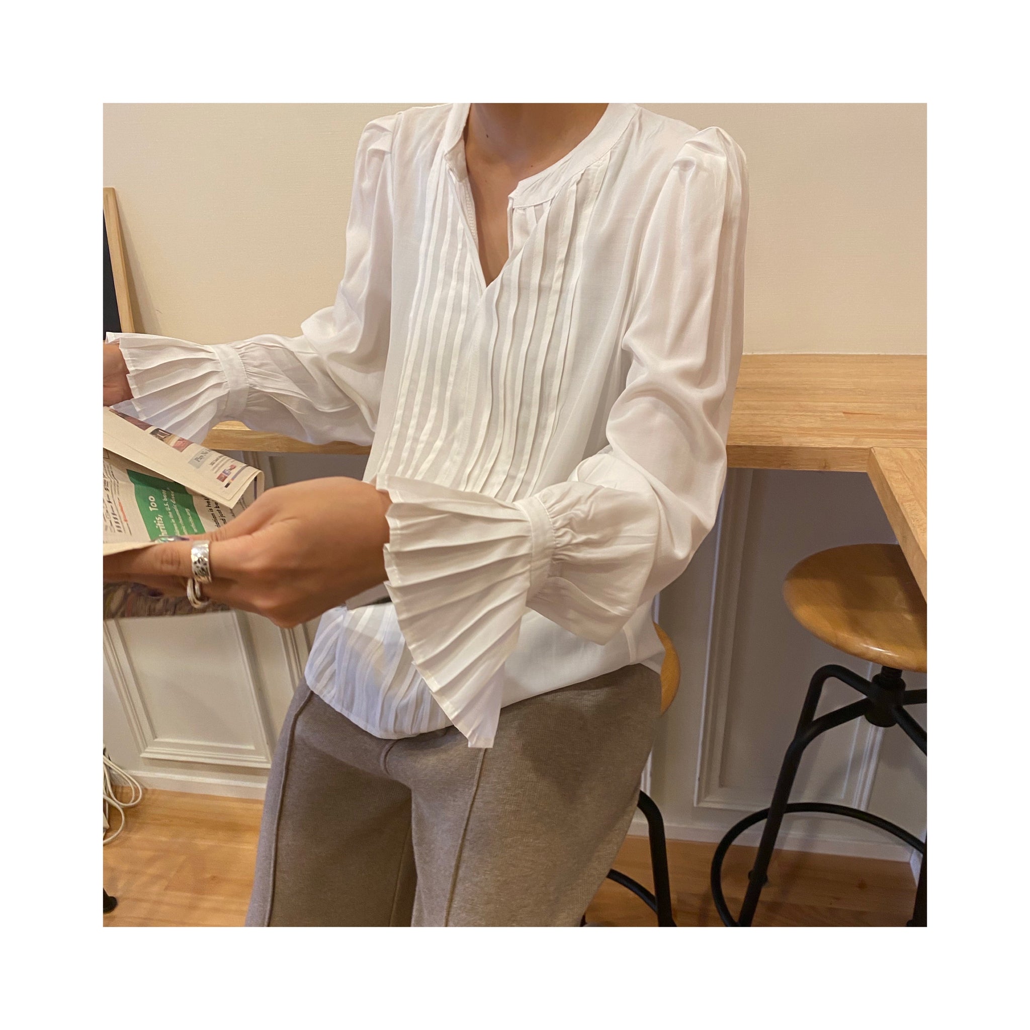 soft frillblouse