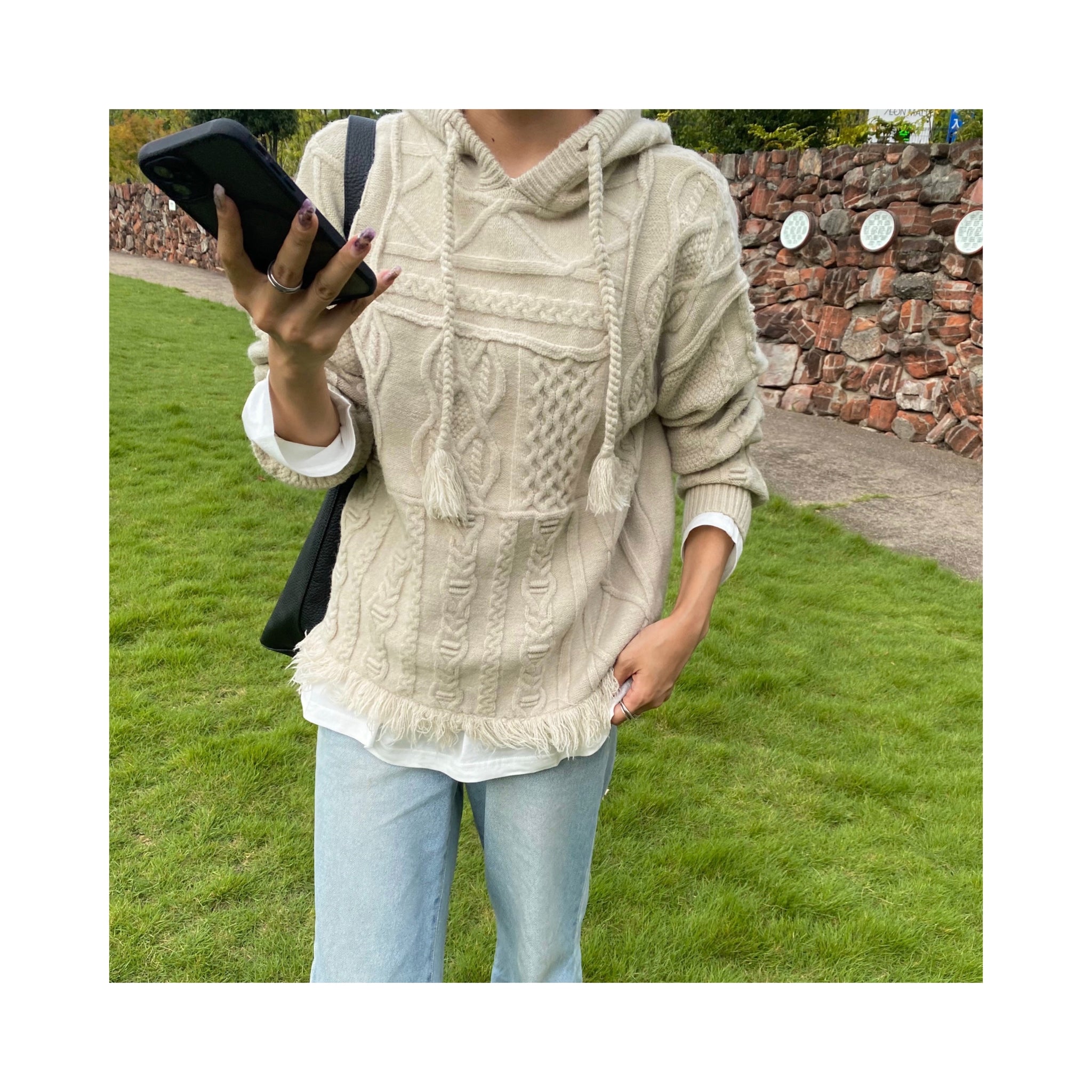 hood cablepatchknit