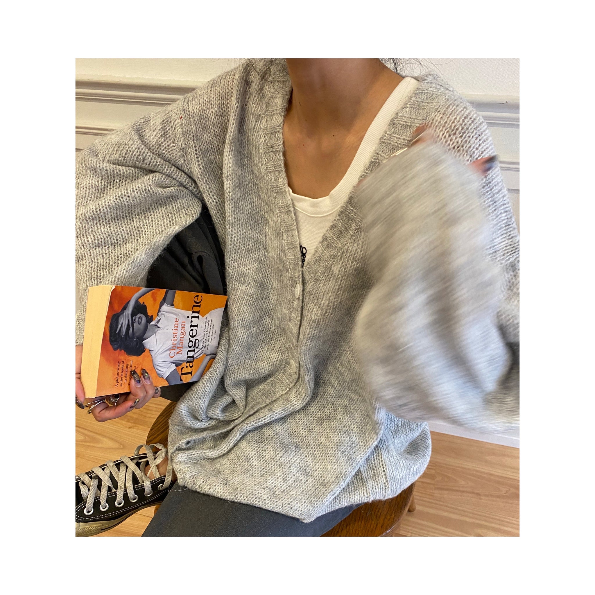 thin woolcardigan