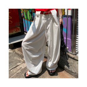 White belpants