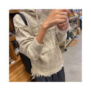 hood cablepatchknit