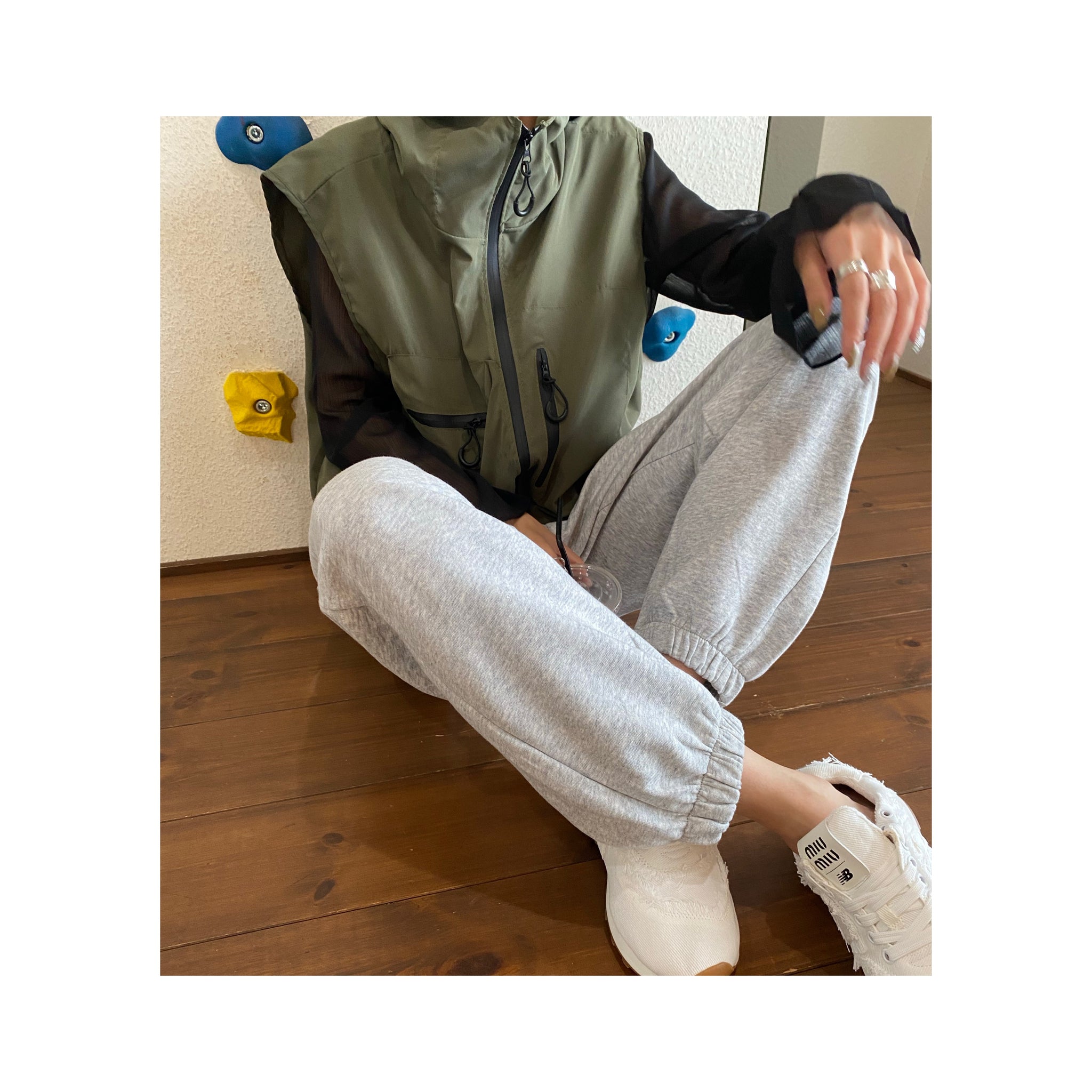 .simple sweat pants