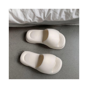 .Volume Sandal