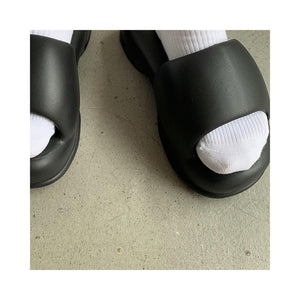 .Volume Sandal