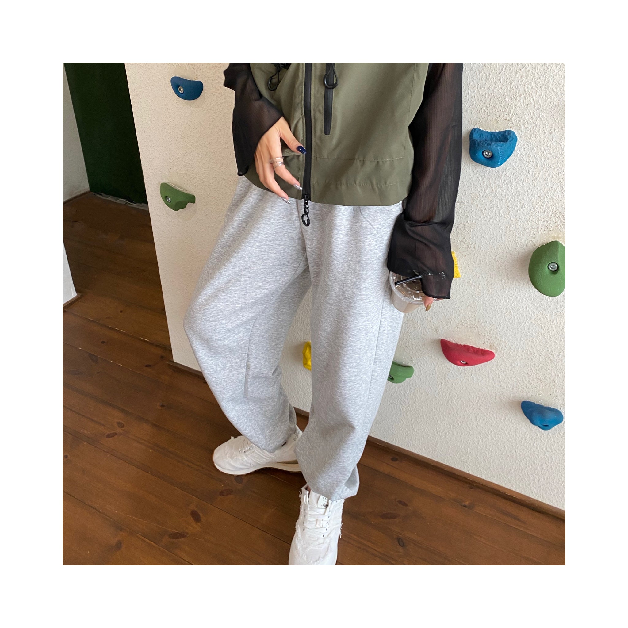 .simple sweat pants