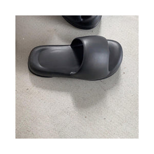 .Volume Sandal