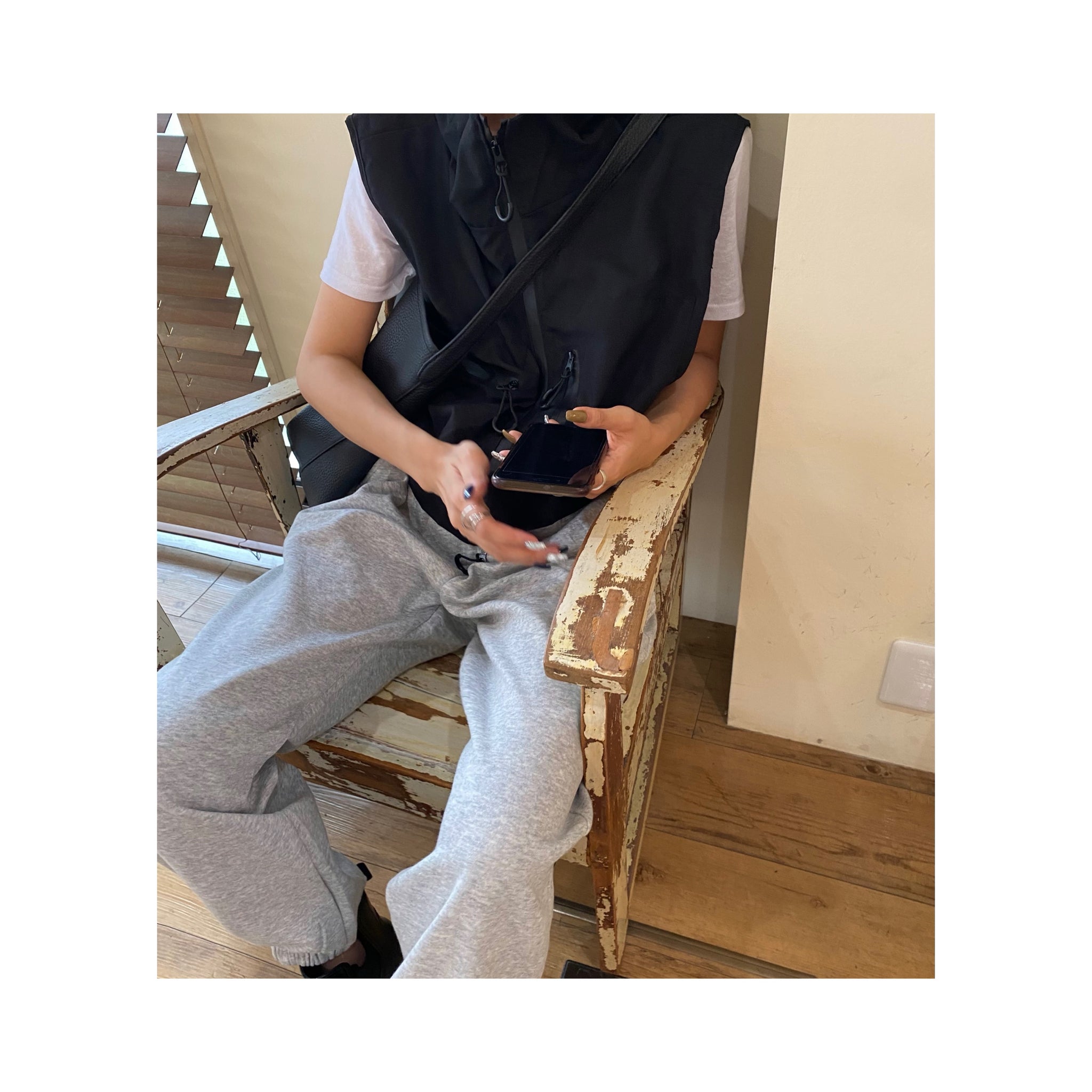 .simple sweat pants