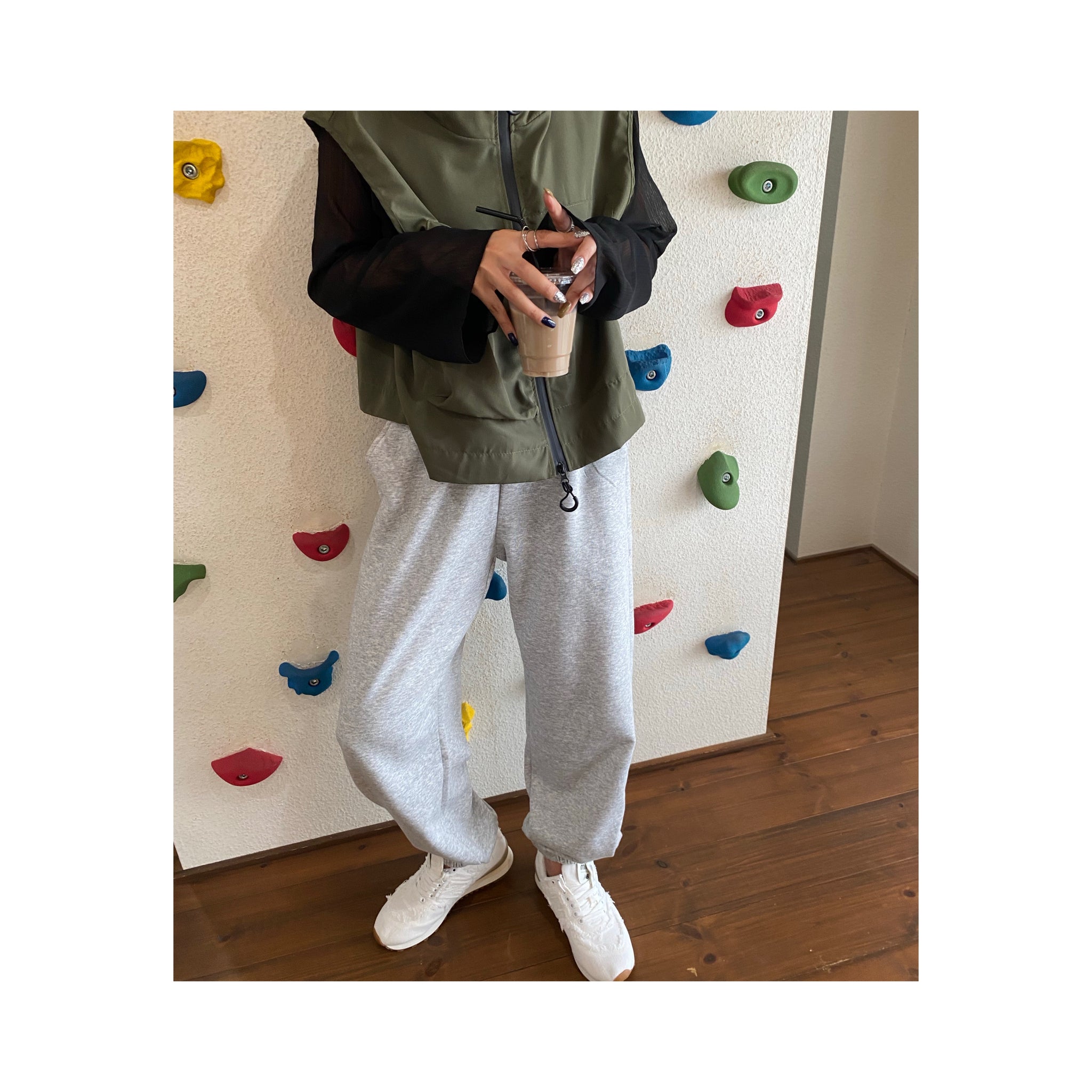 .simple sweat pants