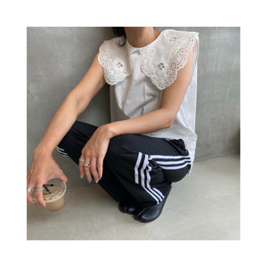 .embroidery collar blouse