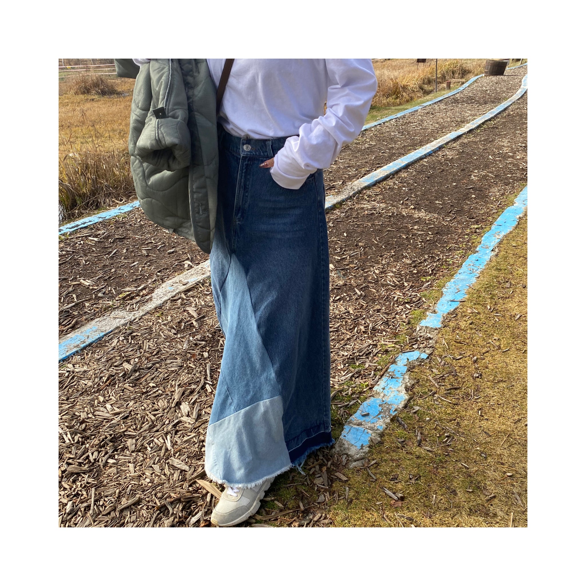 frin denim skirt