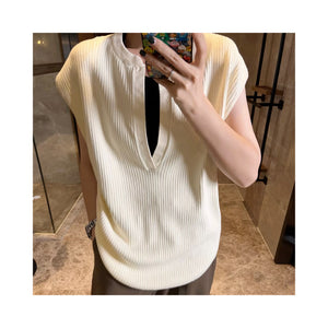 .deepVneck tops