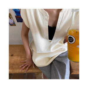 .deepVneck tops