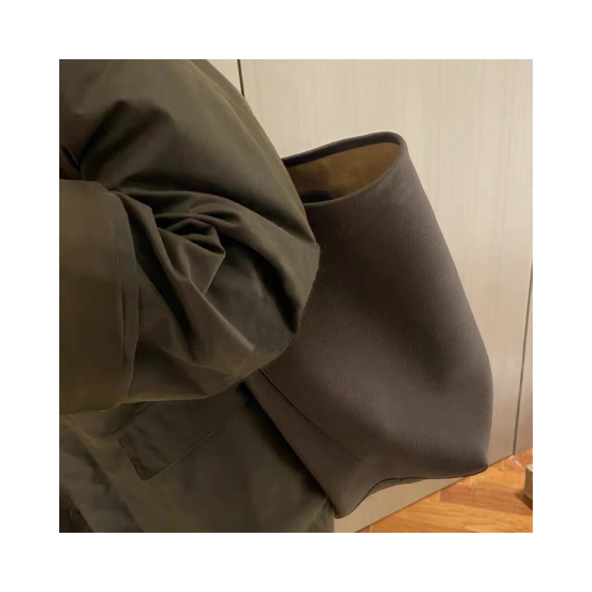.park calfskin bag